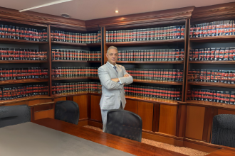 Será o fim do ICMS e ISS? Dr. Leonardo Manzan explica o que a reforma propõe.