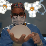 Gilberson Wanderley Silva apresenta o uso de células-tronco como avanço promissor no rejuvenescimento facial.