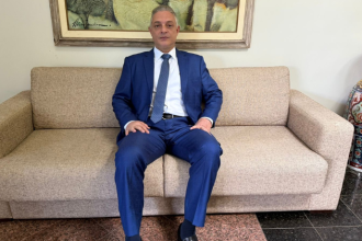 Leonardo Manzan destaca como a reforma tributária deve transformar a rotina das pequenas empresas.