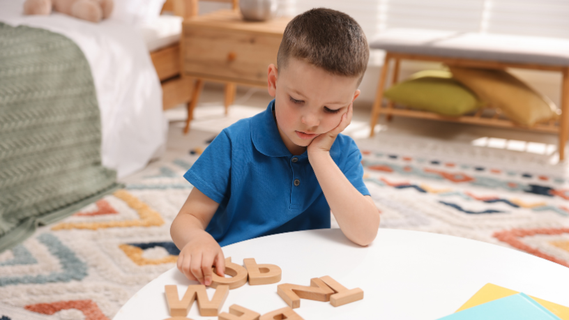 Reconhecer os primeiros sinais faz toda a diferença no desenvolvimento da criança — alerta de Alexandre Costa Pedrosa.