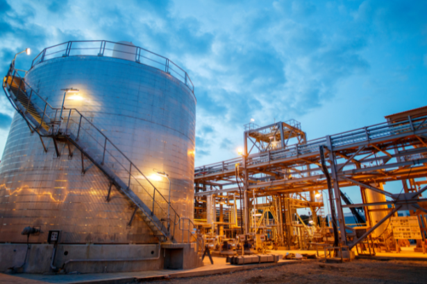 As oportunidades estratégicas na Rota da Seda ganham destaque com o encerramento da Feira de Óleo e Gás, como analisa Paulo Roberto Gomes Fernandes.