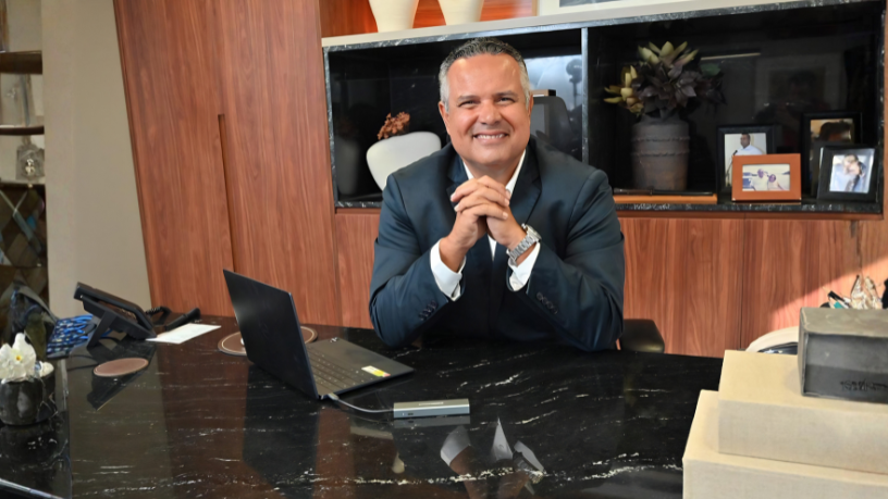 Elmar Juan Passos Varjão Bomfim